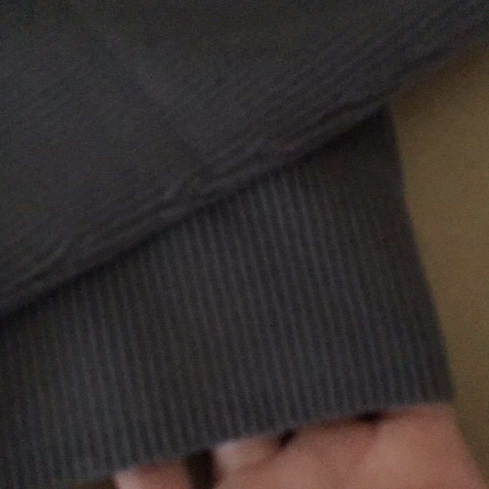 High Quality Zara Grey Ribbed Button-Up Cropped Cardigan - Picture 6 of 6
